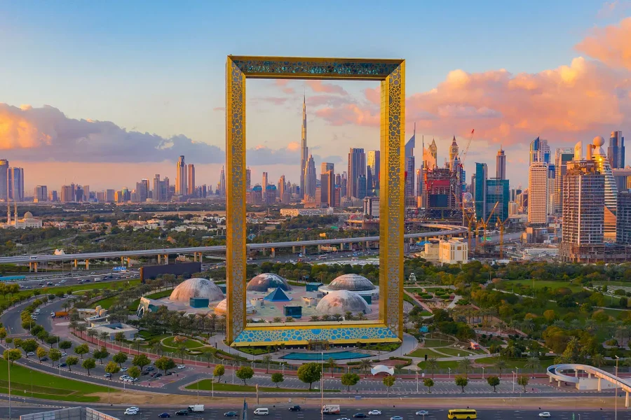 Dubai Frame Tour with Private Round Trip Transfers